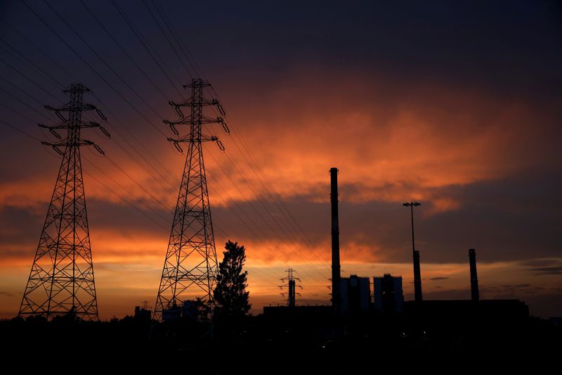 Polska chce ograniczyć ceny prądu dla gospodarstw domowych i małych przedsiębiorstw