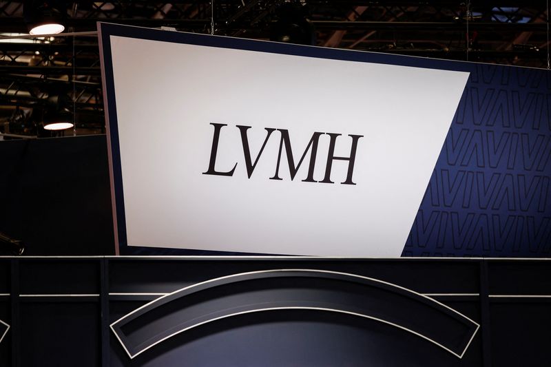 LVMH-CEO Bernard Arnault tut Vergleiche zwischen seiner und der